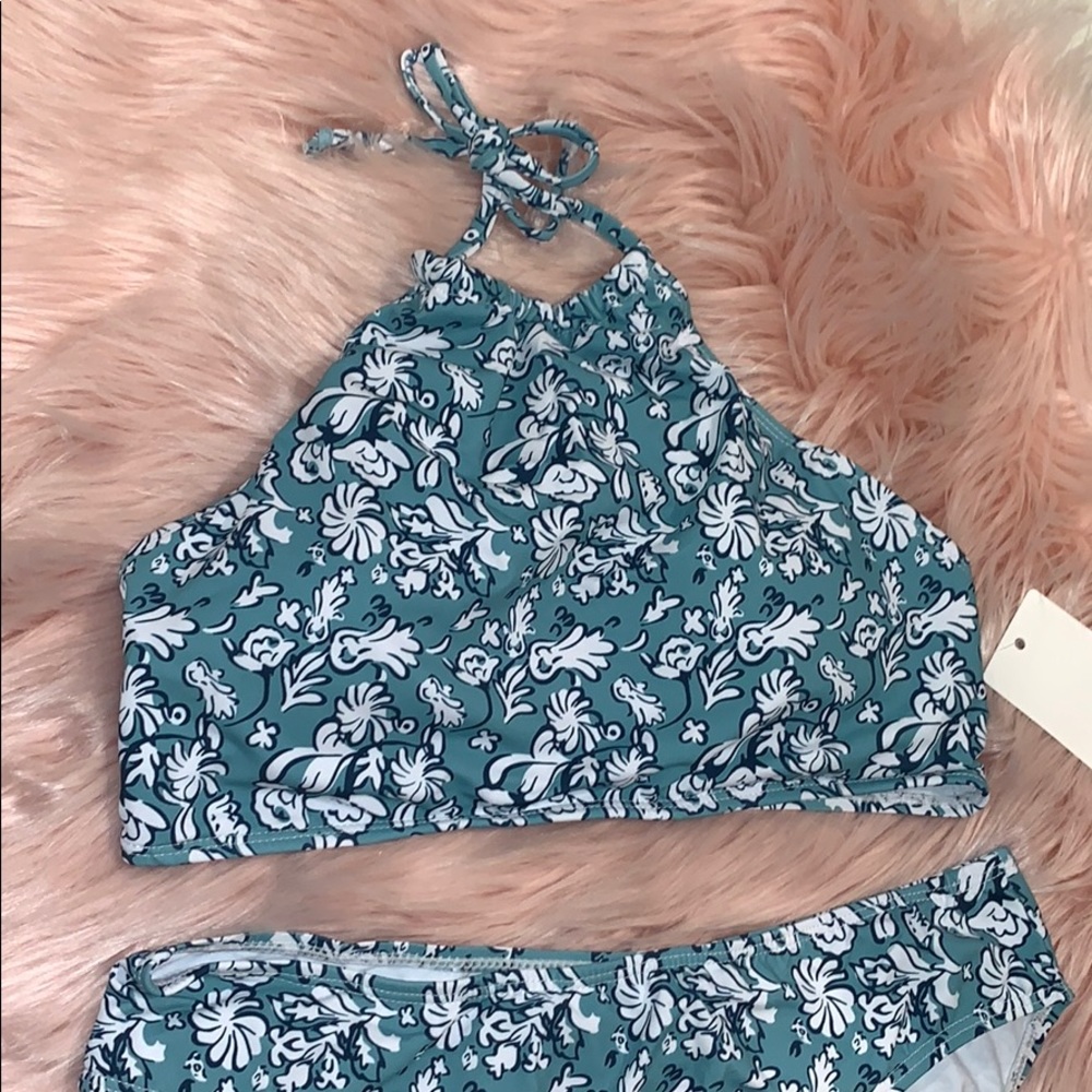 Two Piece Paisley Swimsuit 📦 (S-14) - Picture 6 of 12
